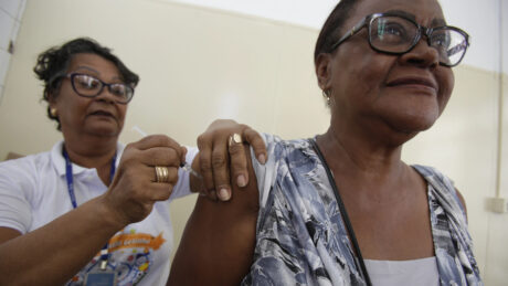 A Estratégia Saúde da Família visa expandir a cobertura de Atenção Primária à Saúde, entre outras funções. Entenda o que pensam os candidatos a respeito